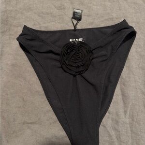 Same rosette high rise bottom